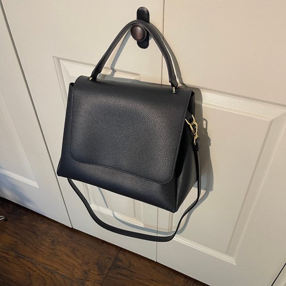 Estee Lauder Leather Purse - Picture 1 of 4